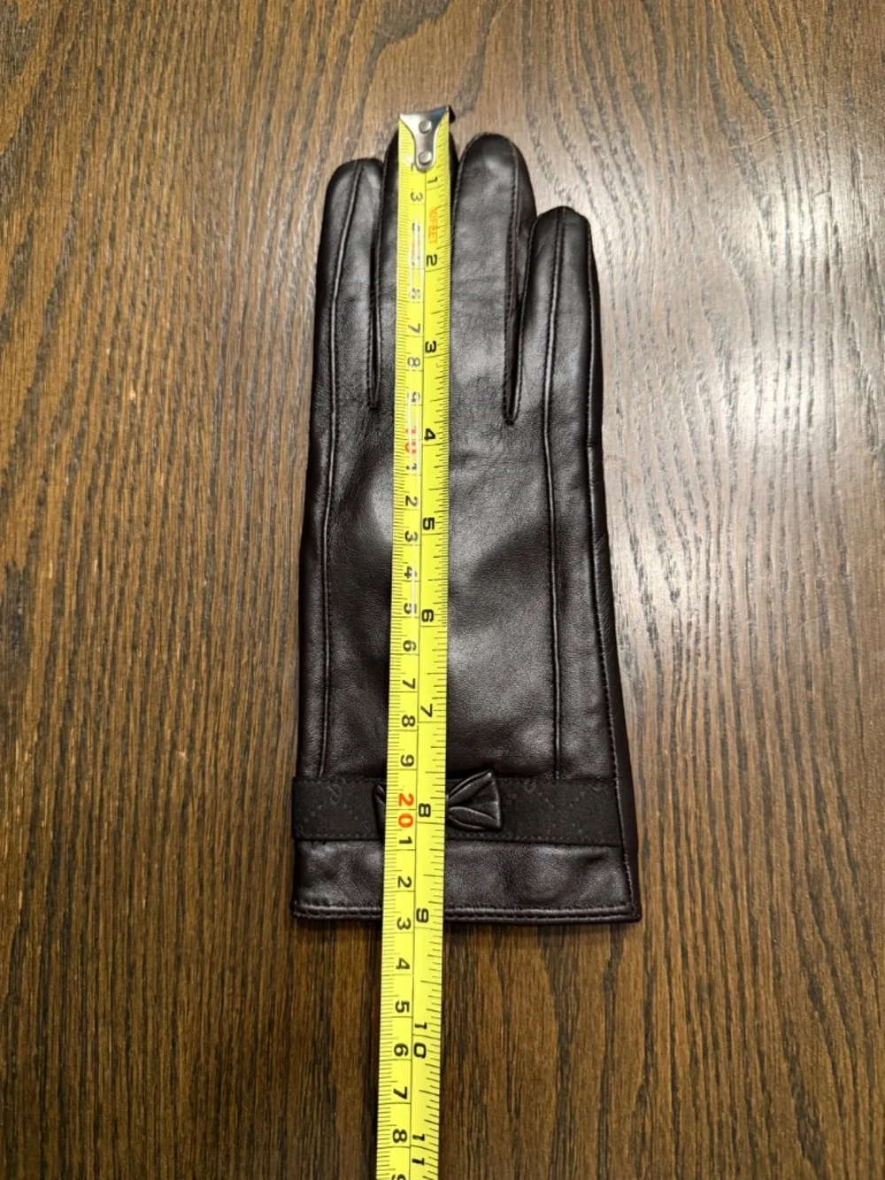 NWOT Pierre Cardin Women’s Leather Gloves Bow Accent Brown - Size S